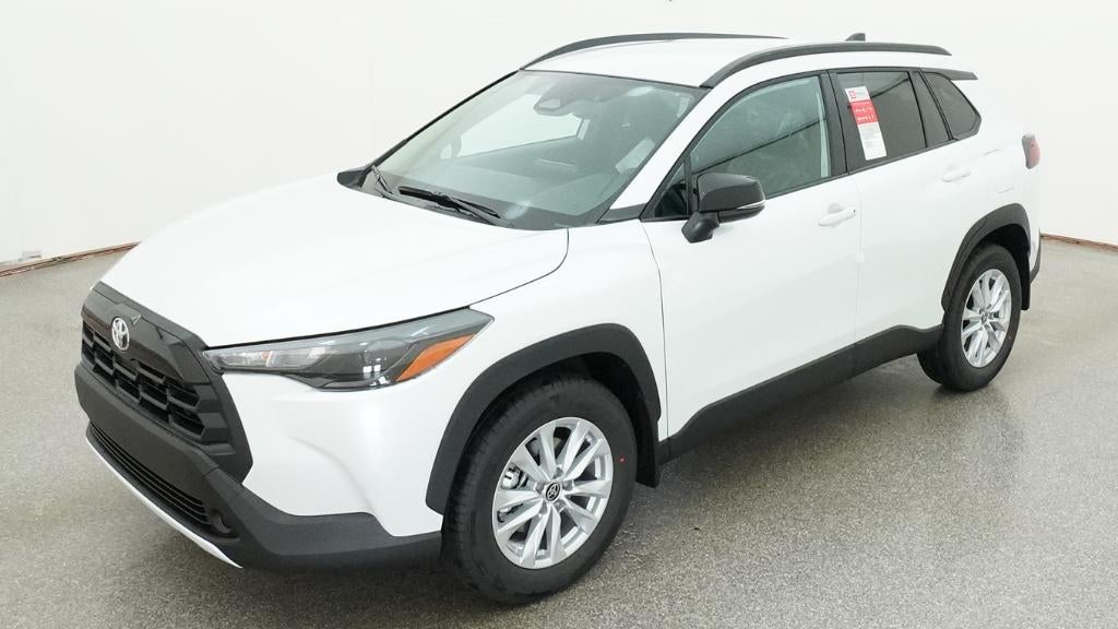 2026 Toyota Corolla Cross LE FWD's photo