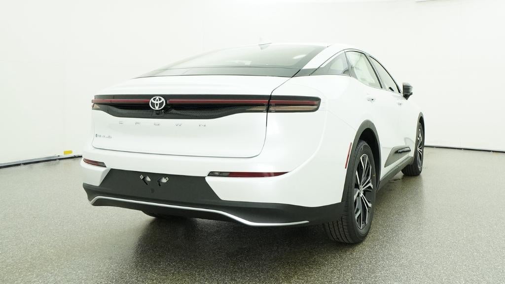 2026 Toyota Toyota Crown XLE