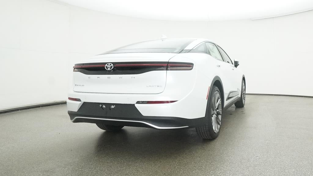 2025 Toyota Toyota Crown Limited