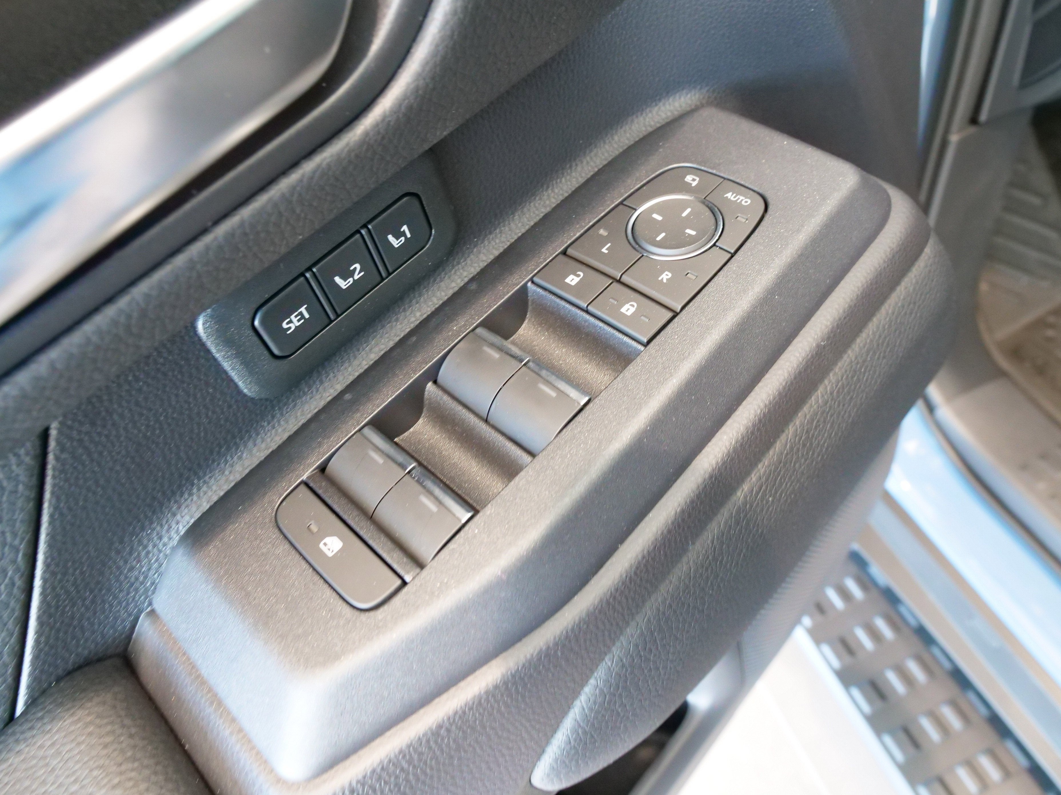 2026 Toyota Land Cruiser 4WD (Natl)