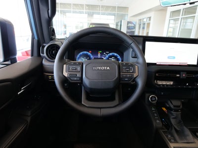 2026 Toyota Land Cruiser 4WD (Natl)