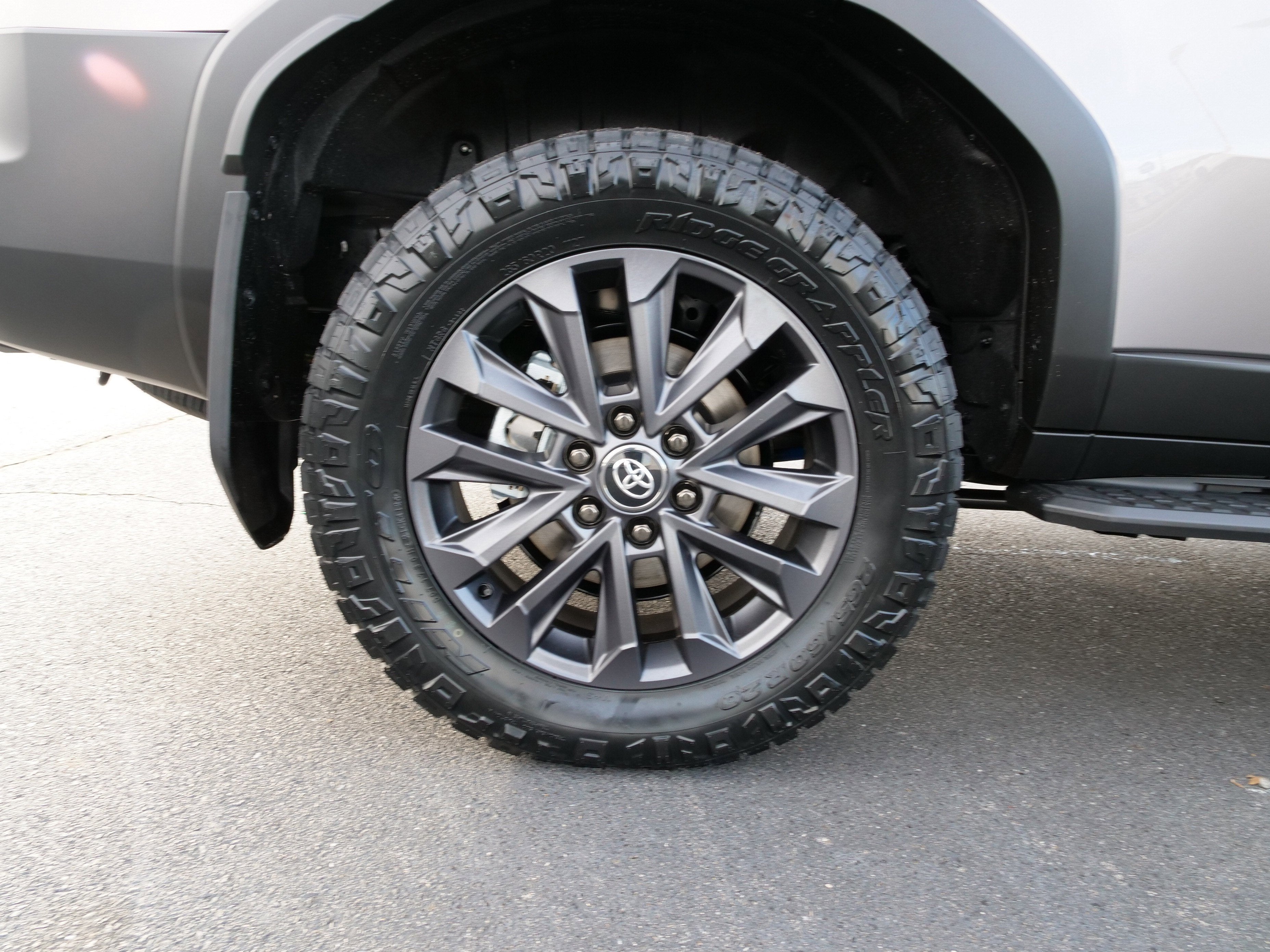 2026 Toyota Land Cruiser 4WD (Natl)