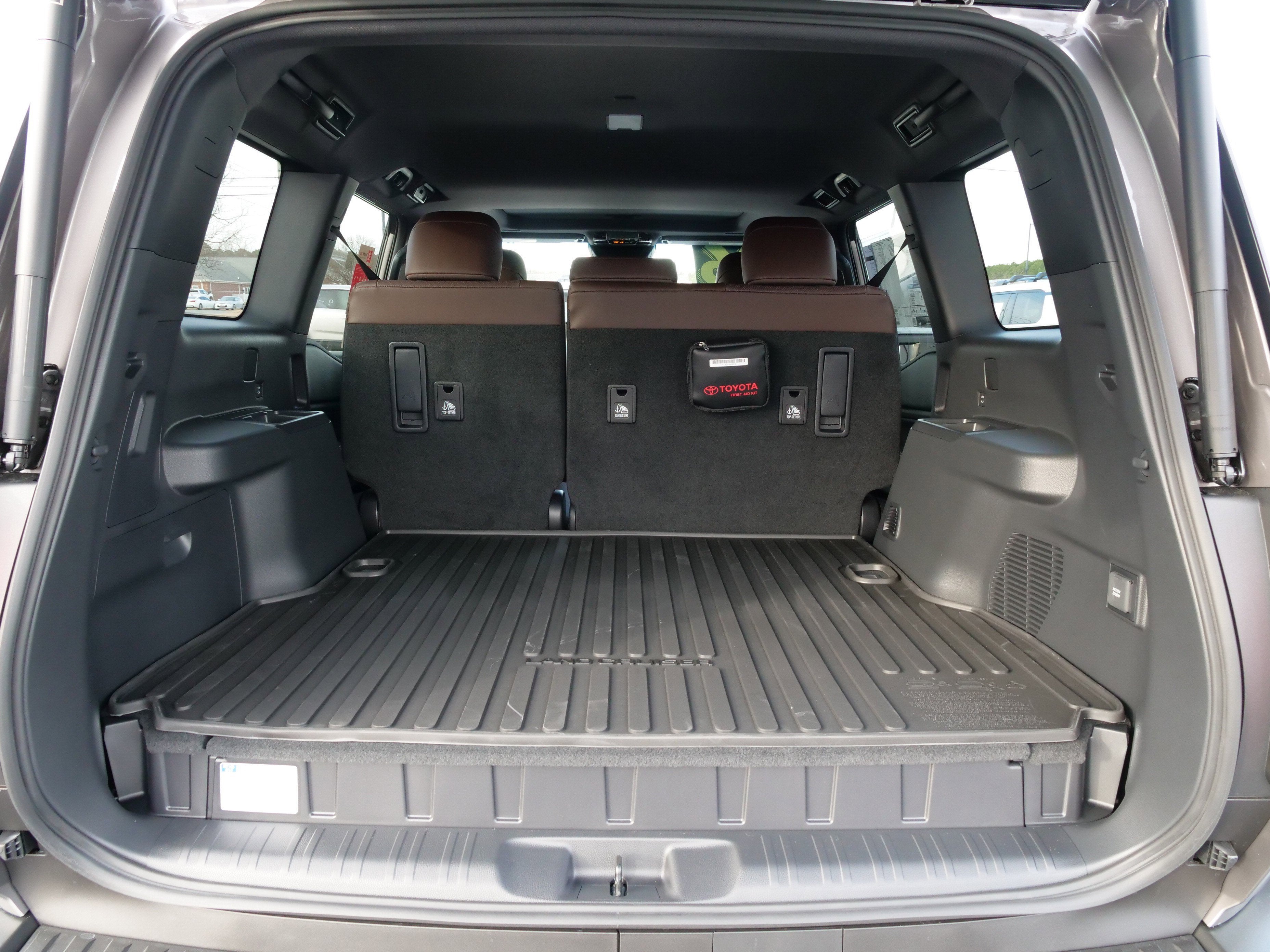 2026 Toyota Land Cruiser 4WD (Natl)