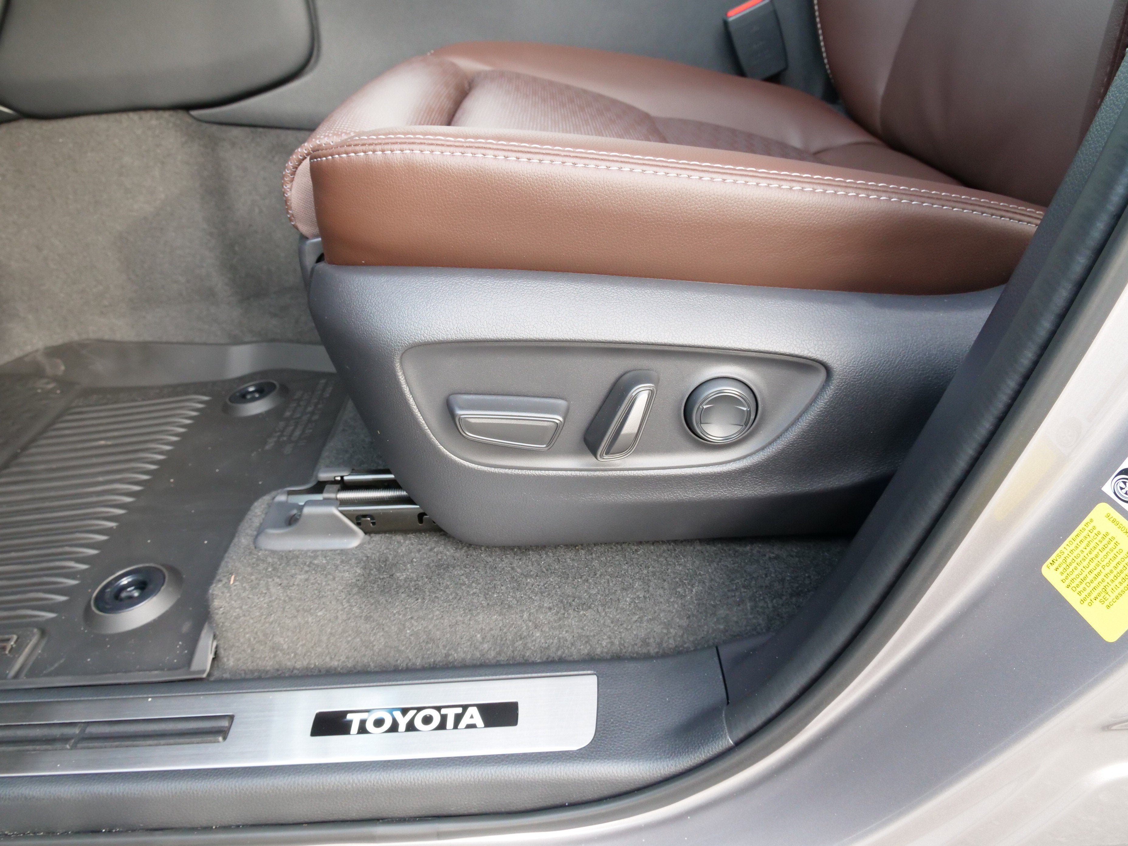 2026 Toyota Land Cruiser 4WD (Natl)