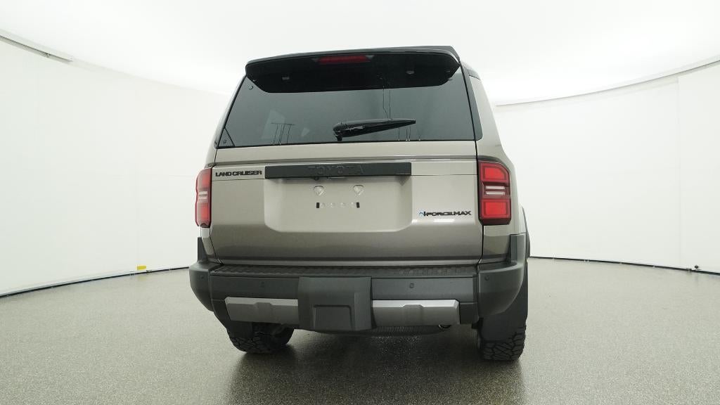 2026 Toyota Land Cruiser 4WD (Natl)