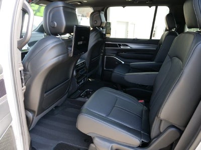 2025 Jeep Wagoneer Series II