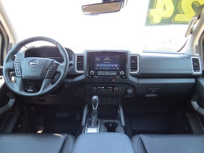 2024 Nissan Frontier SL